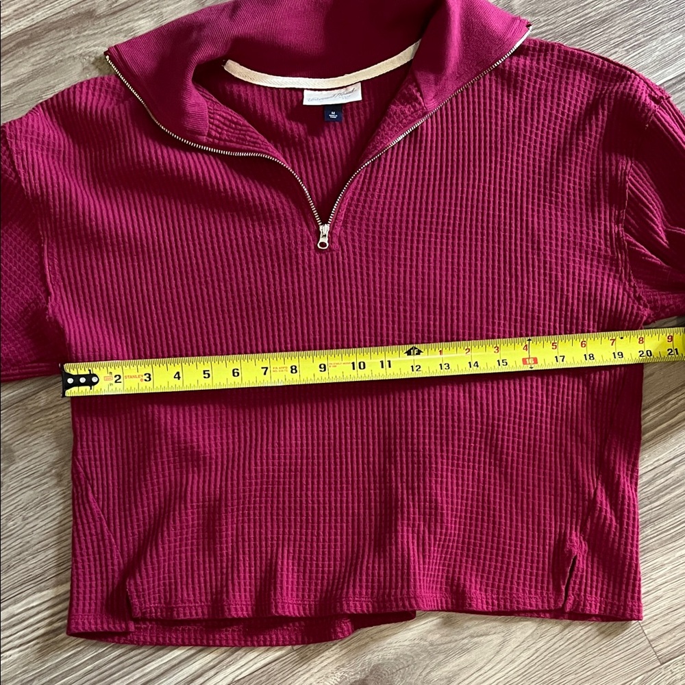 Universal Thread Women’s M Waffle Knit Maroon 1/4 Zip-Up Sweater - Picture 4 of 7